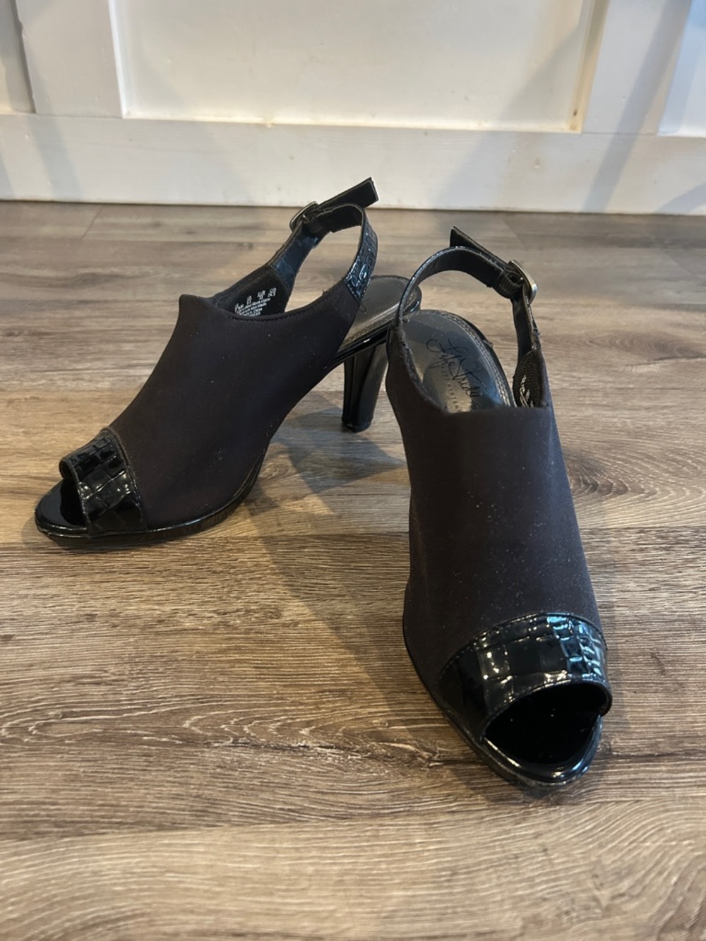 Life Stride Black Peep-Toe Slingback Heels